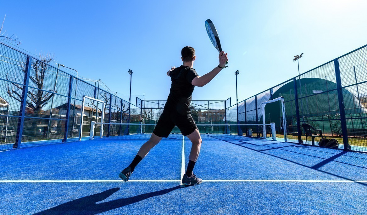 Padelparadis på Mallorca: Premium padelprogram ved Rafa Nadal Academy